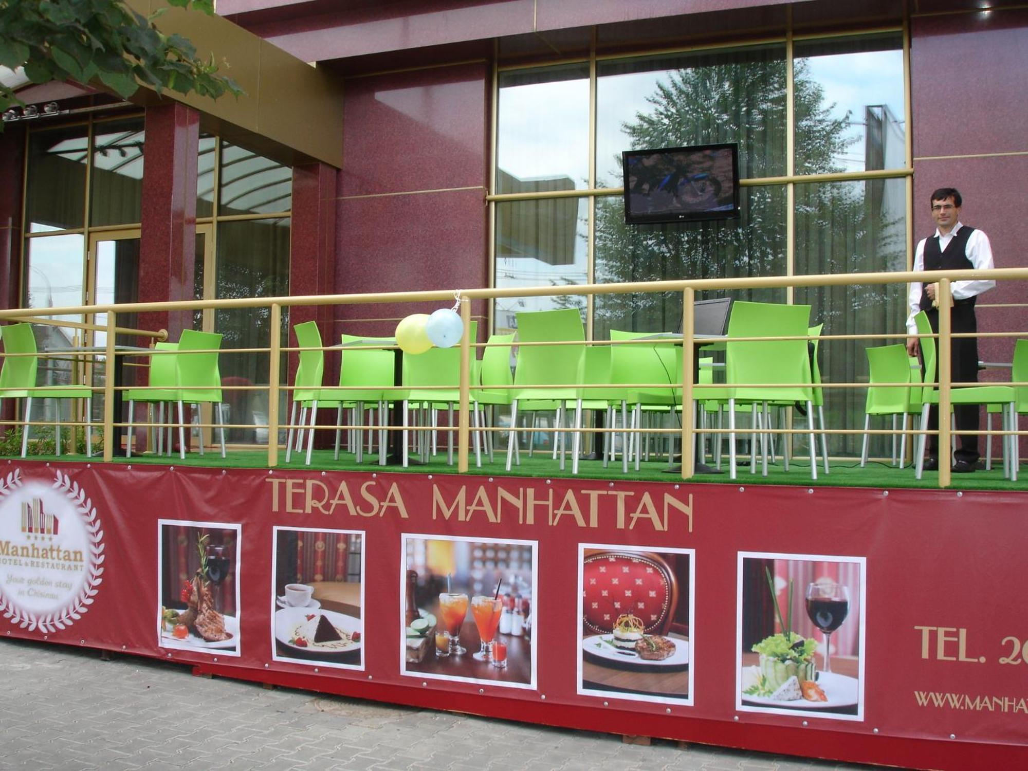 Manhattan Hotel & Restaurant Chisináu Exterior foto